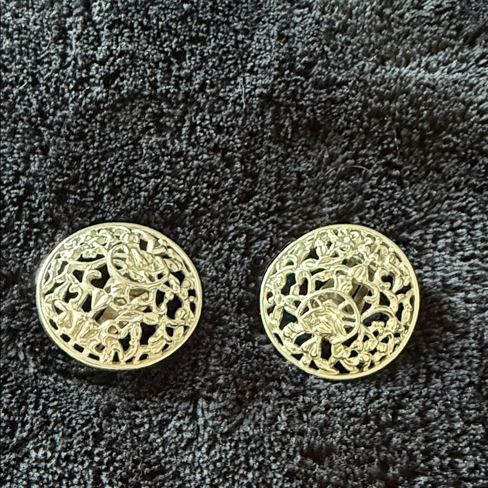 Elegant Silver Filigree Earrings